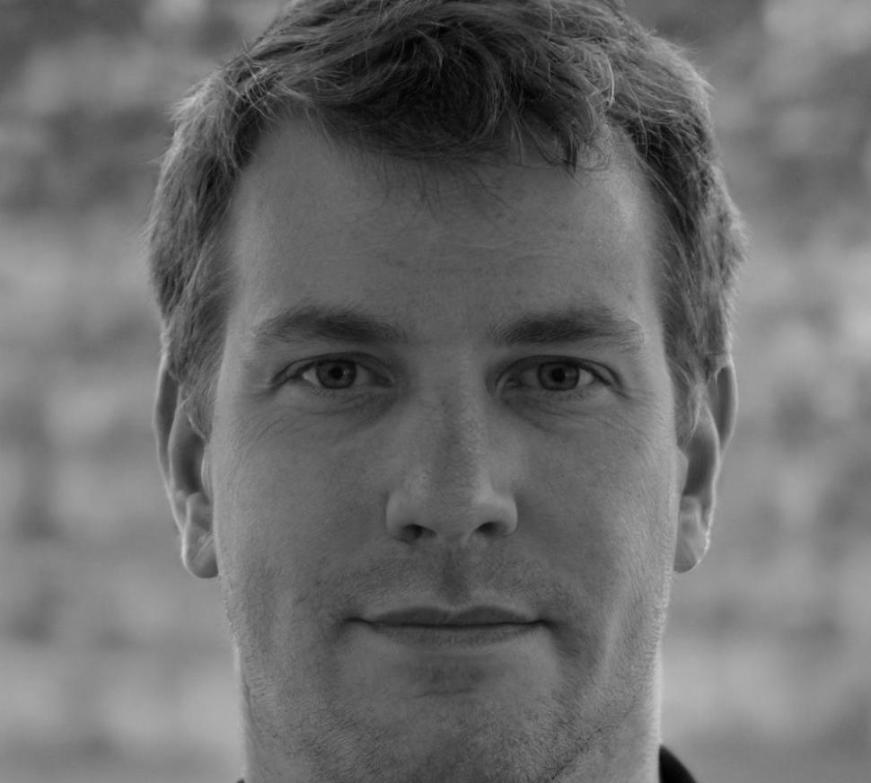 UI design expert sharing knowledge